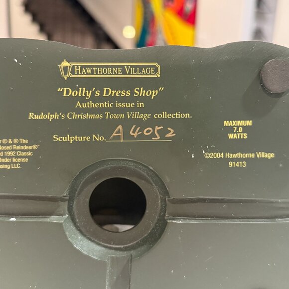 Hawthorne Village - "Dolly's Dress Shop" Piece - Picture 6 of 9